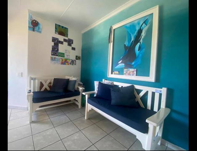 2 BEDROOM APARTMENT FOR SALE IN UVONGO BEACH